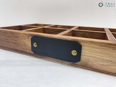 Khay gỗ chữ nhật chia 8 ngăn tag gỗ đen viết phấn [2 màu] KT 33x17x4cm KHAY-GO-04